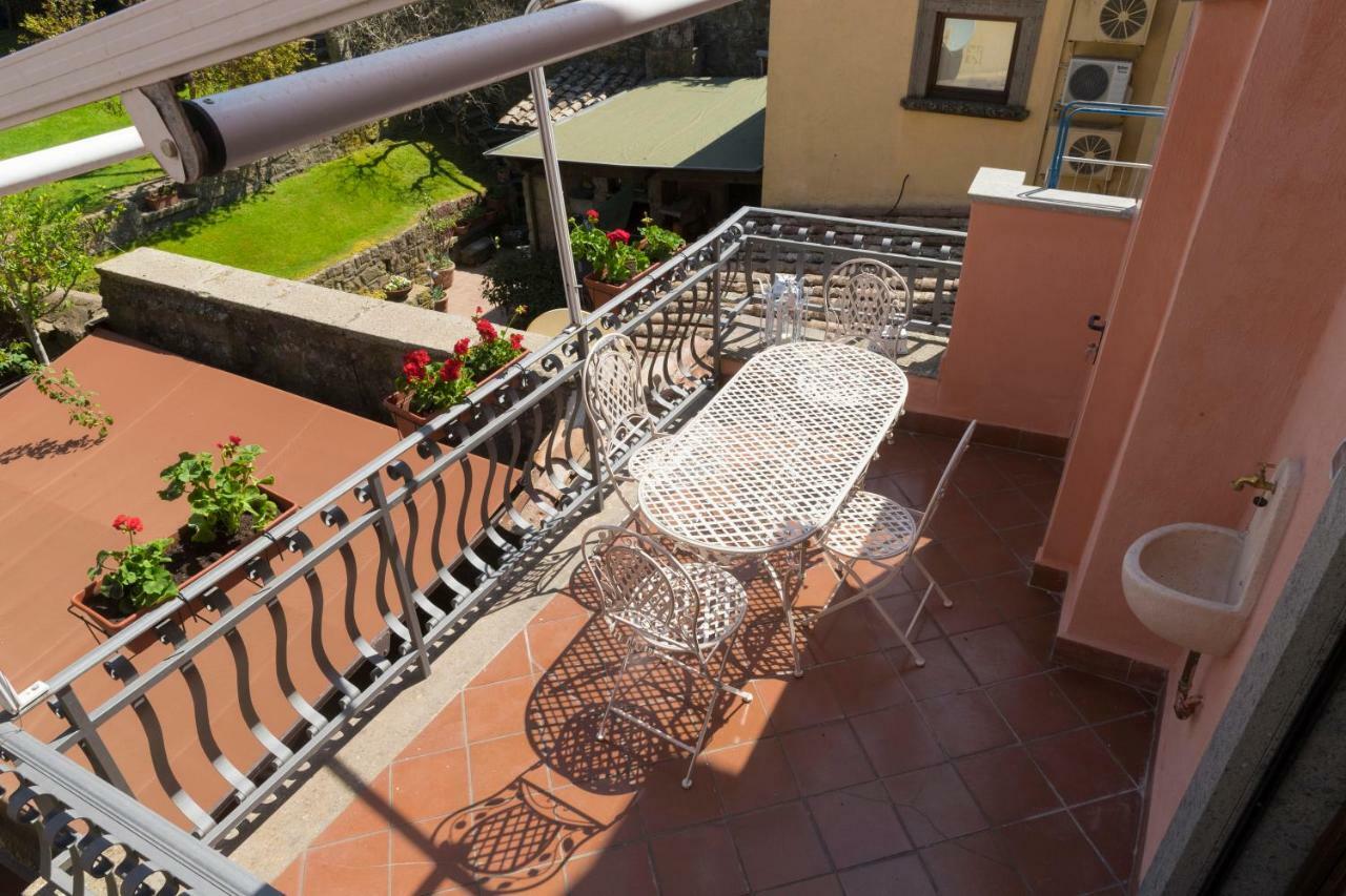 Domus Del Teatro Apartment Viterbo Exterior photo
